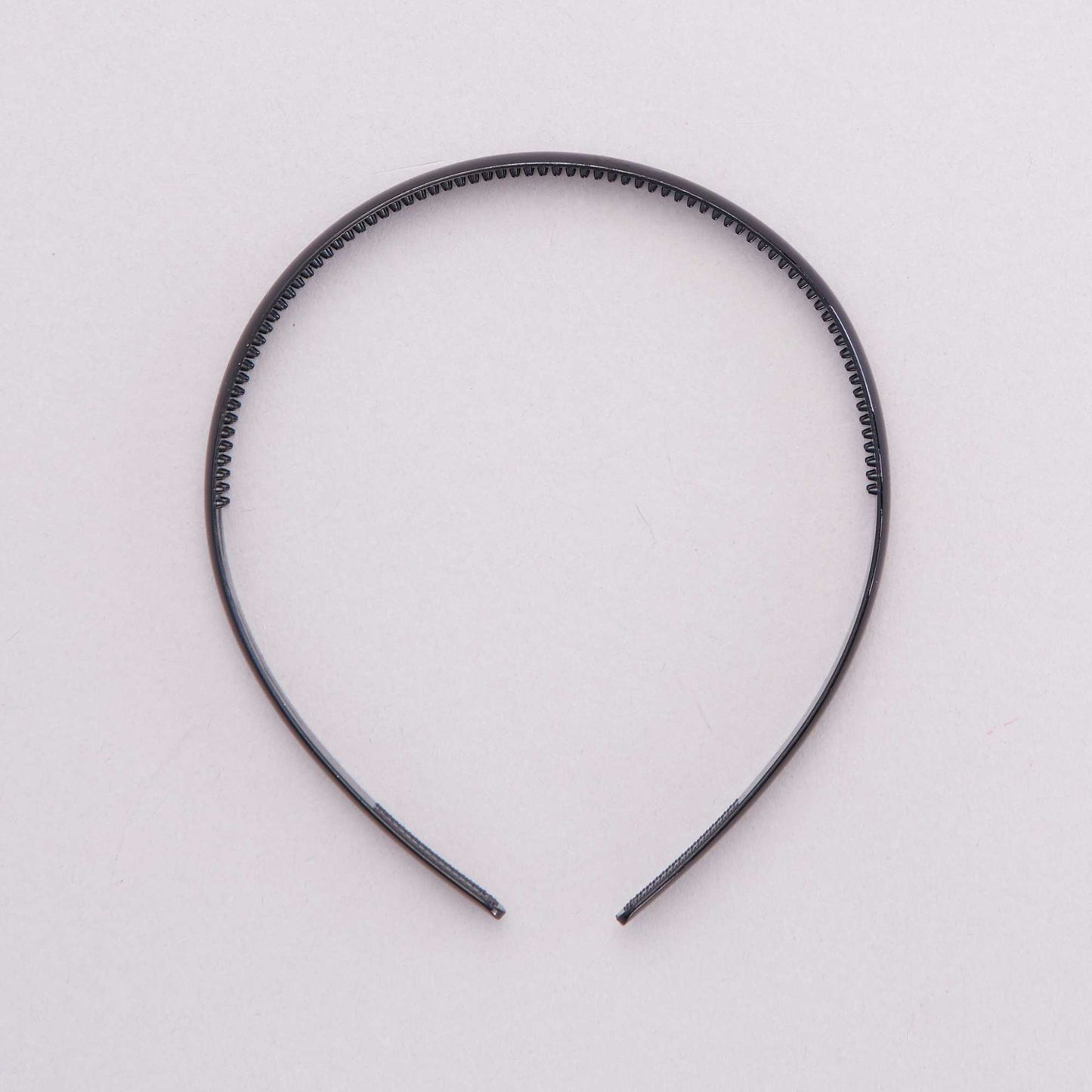 Traditional headband black