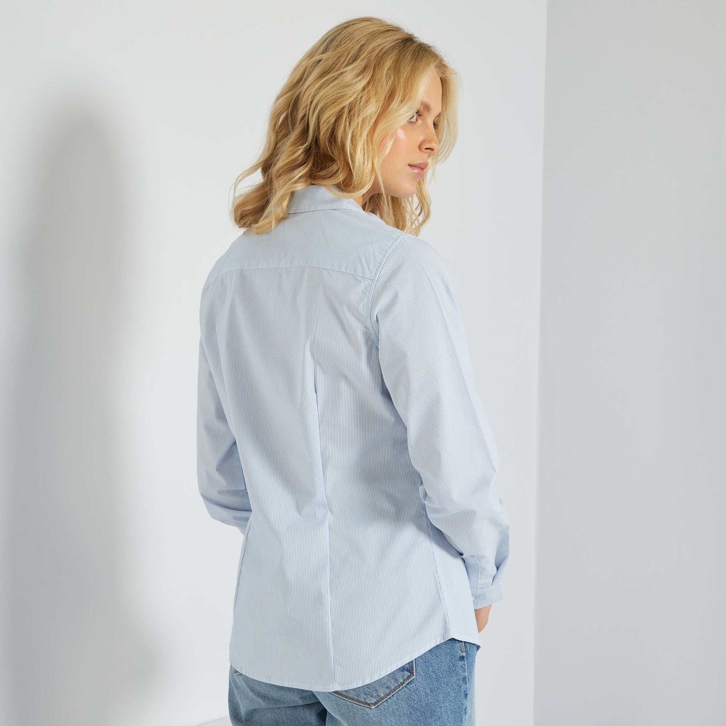 Fitted shirt with cutaway collar BLUE