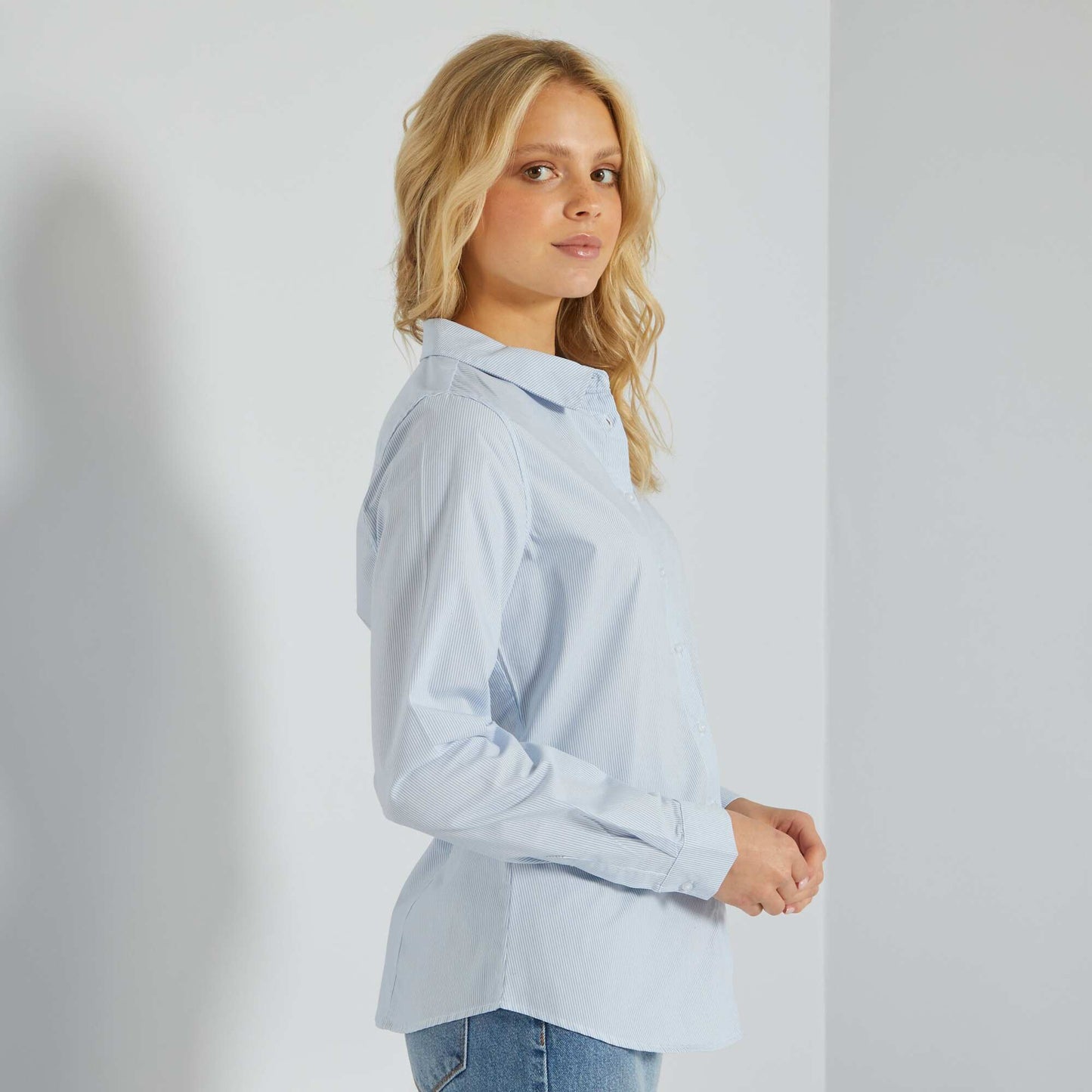 Fitted shirt with cutaway collar BLUE