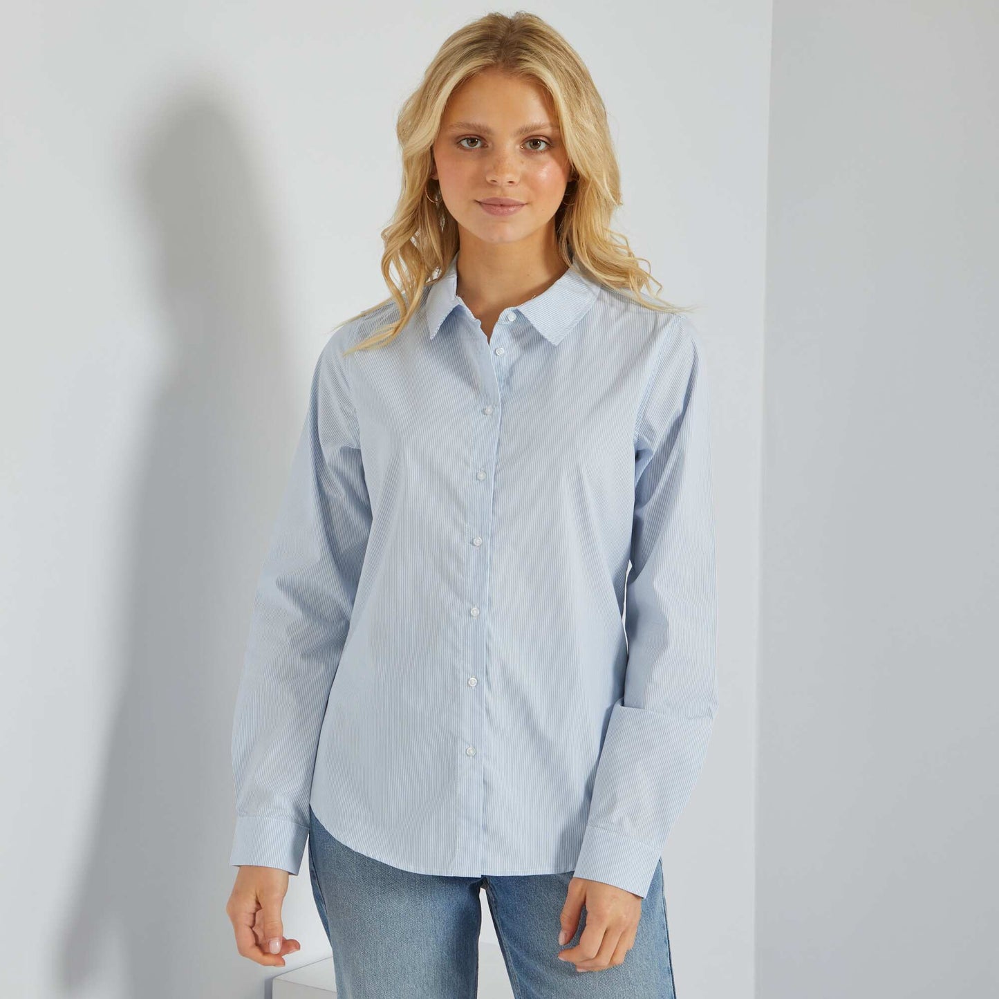 Fitted shirt with cutaway collar BLUE