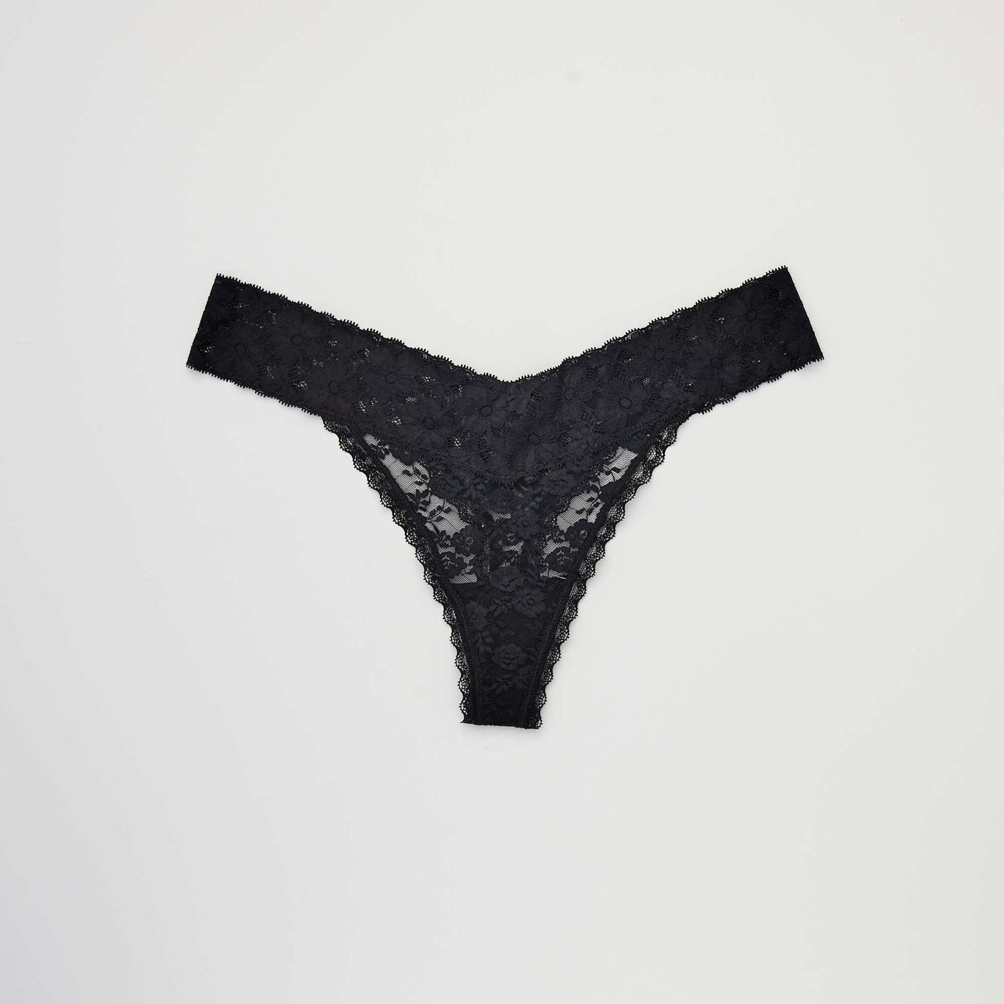 Pack of 3 lace thongs black