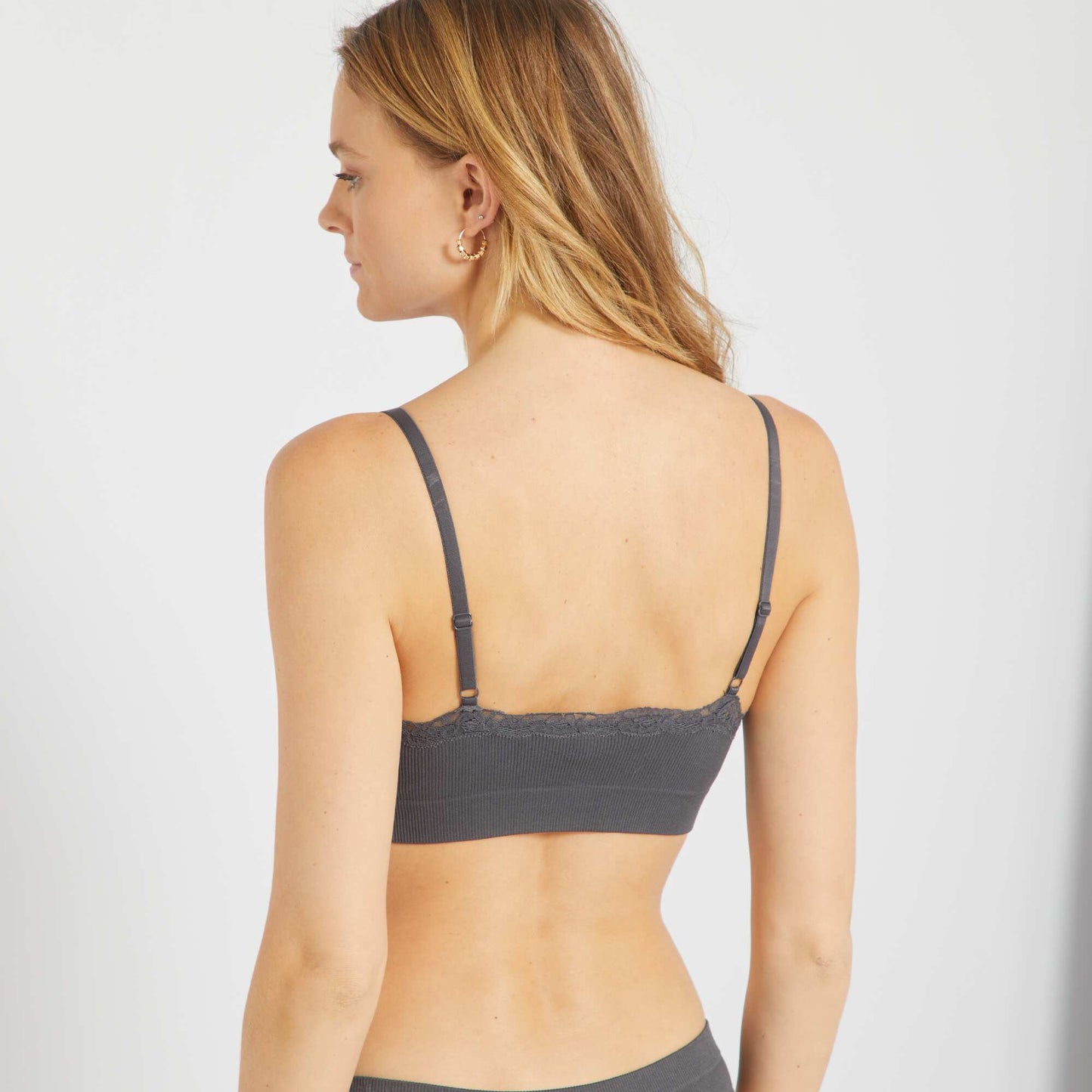 Bralette with removable pads dark grey