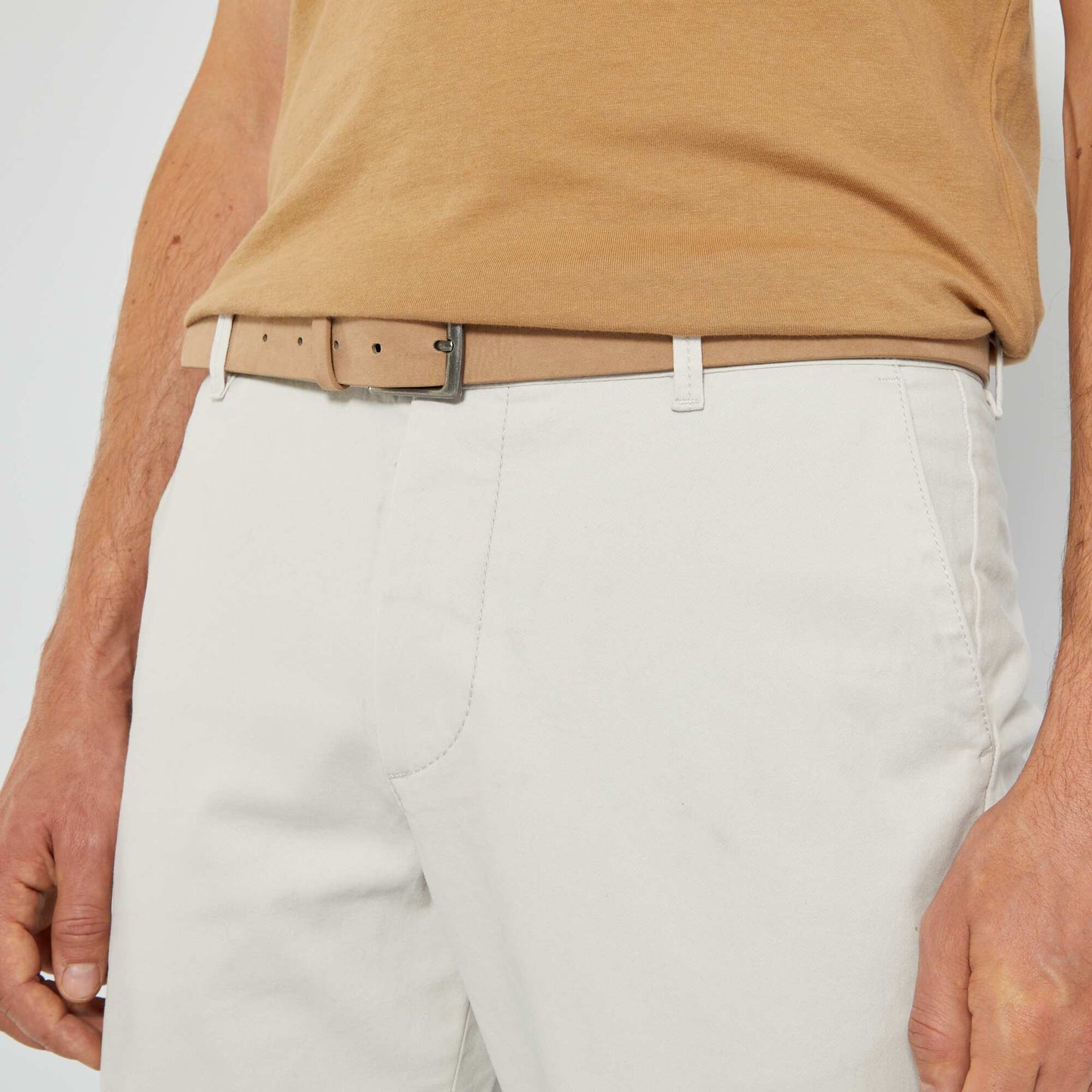 Slim-fit chinos with belt - L32 grey beige