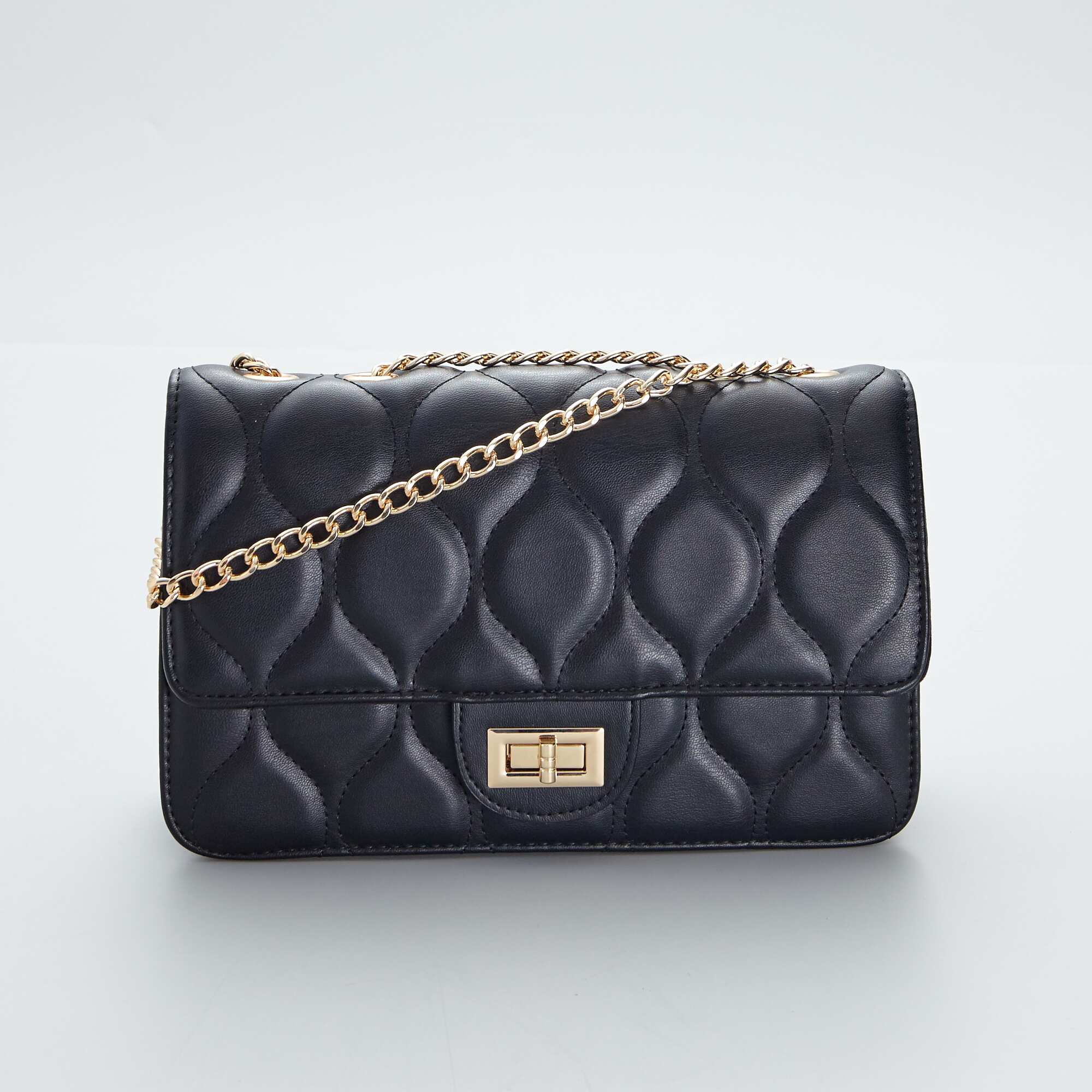 Black on sale quilted purse