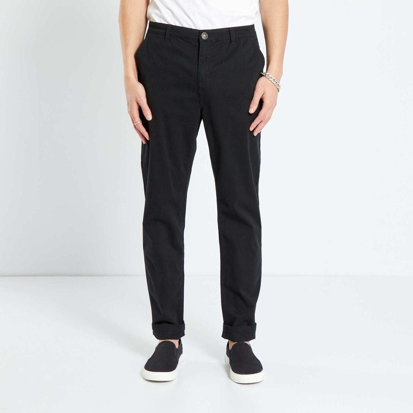 Straight chinos Black