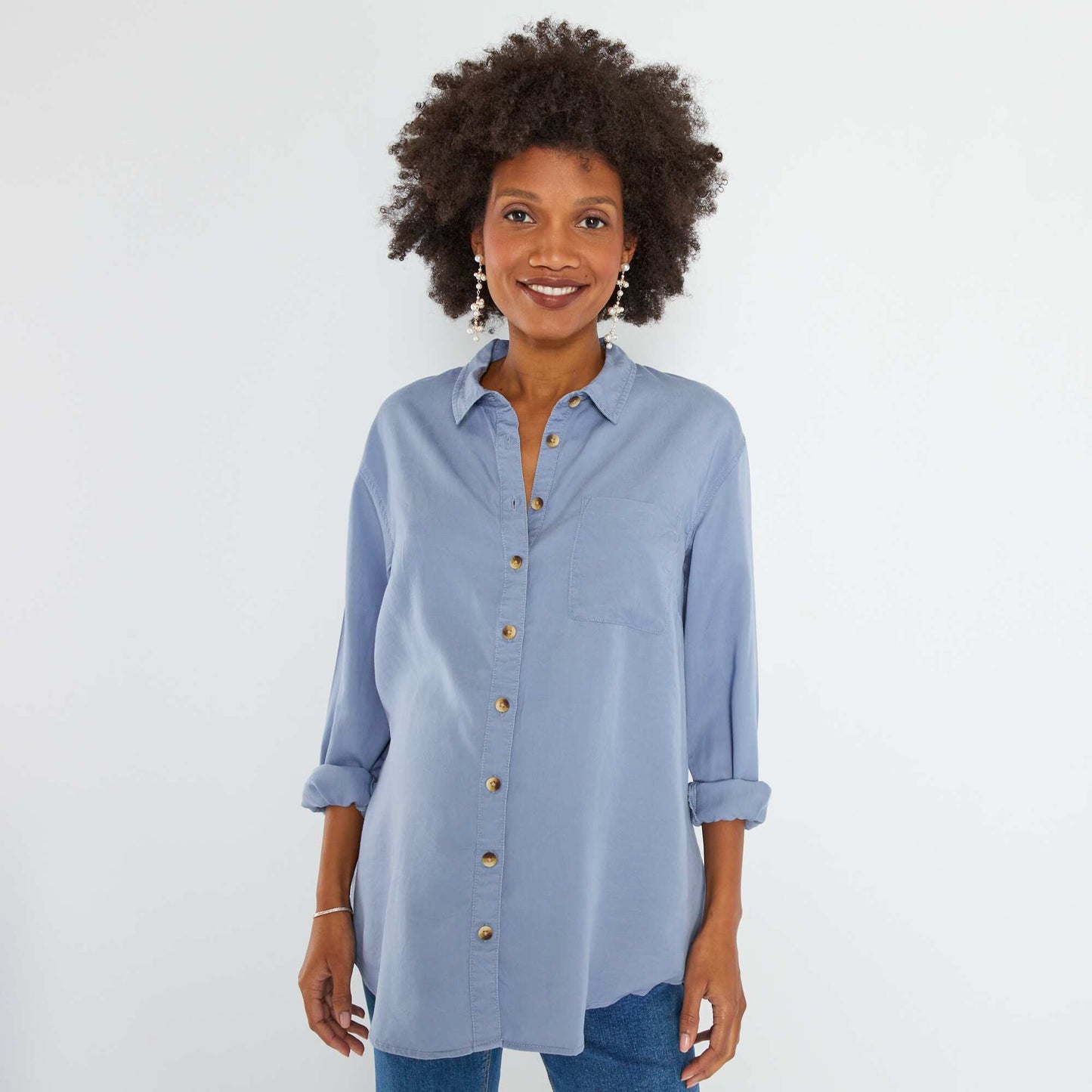 Light and flowing maternity shirt stone blue