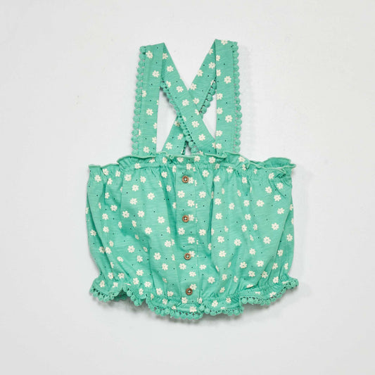 سترة قصيرة أنيقة باللون الأخضر