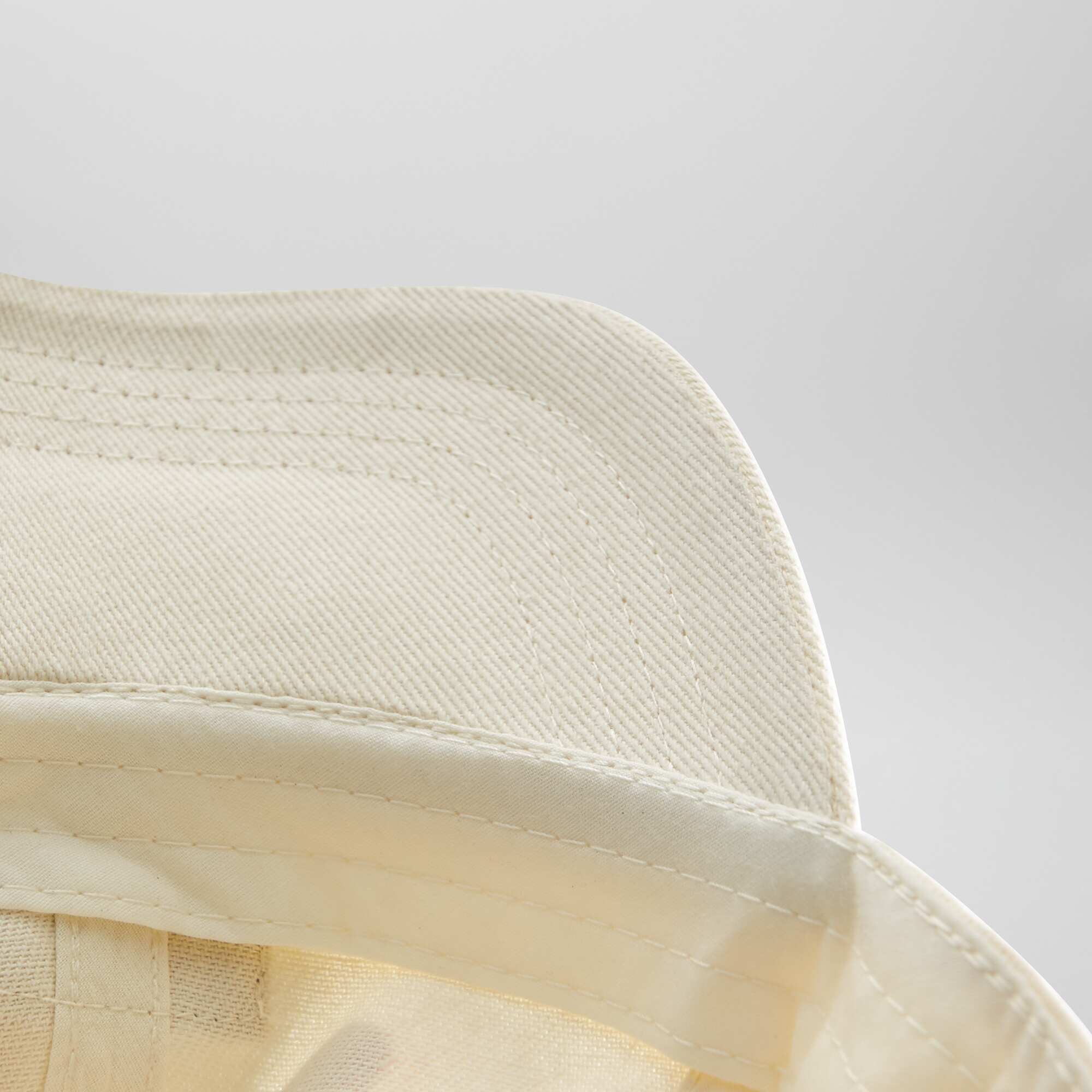 Canvas cap with print on the front BEIGE – Kiabi Arabie