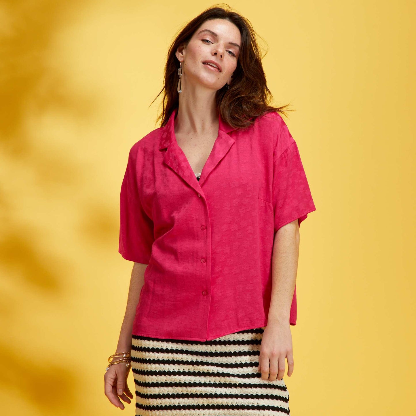 Short-sleeved satin blouse bright pink